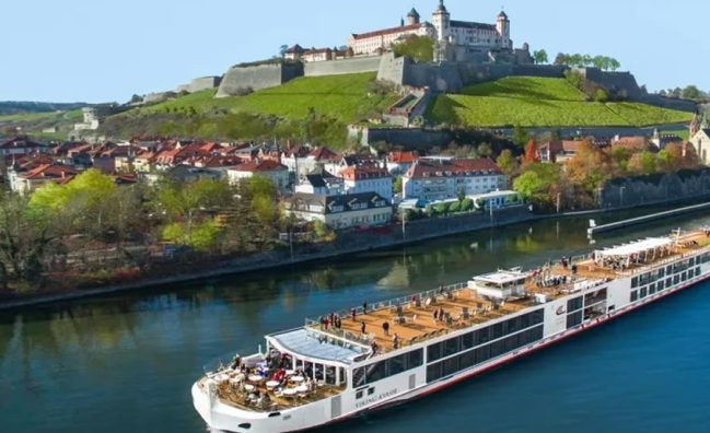 Wuerzburg wine tour with Reimagine Tours – guided vineyard and city experience Reimagine Tours Wuerzburg wine tasting and city tour Wuerzburg wine tour in English with local guide – Reimagine Tours