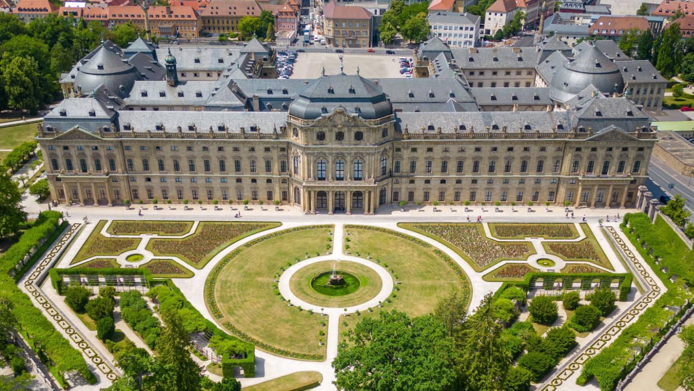 Wuerzburg wine tour with Reimagine Tours – guided vineyard and city experience Reimagine Tours Wuerzburg wine tasting and city tour Wuerzburg wine tour in English with local guide – Reimagine Tours