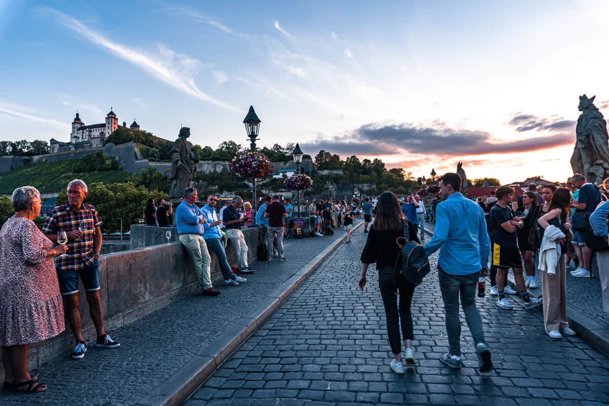 Wuerzburg wine tour with Reimagine Tours – guided vineyard and city experience Reimagine Tours Wuerzburg wine tasting and city tour Wuerzburg wine tour in English with local guide – Reimagine Tours